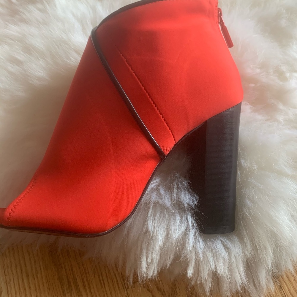Open toe booties - Picture 5 of 6